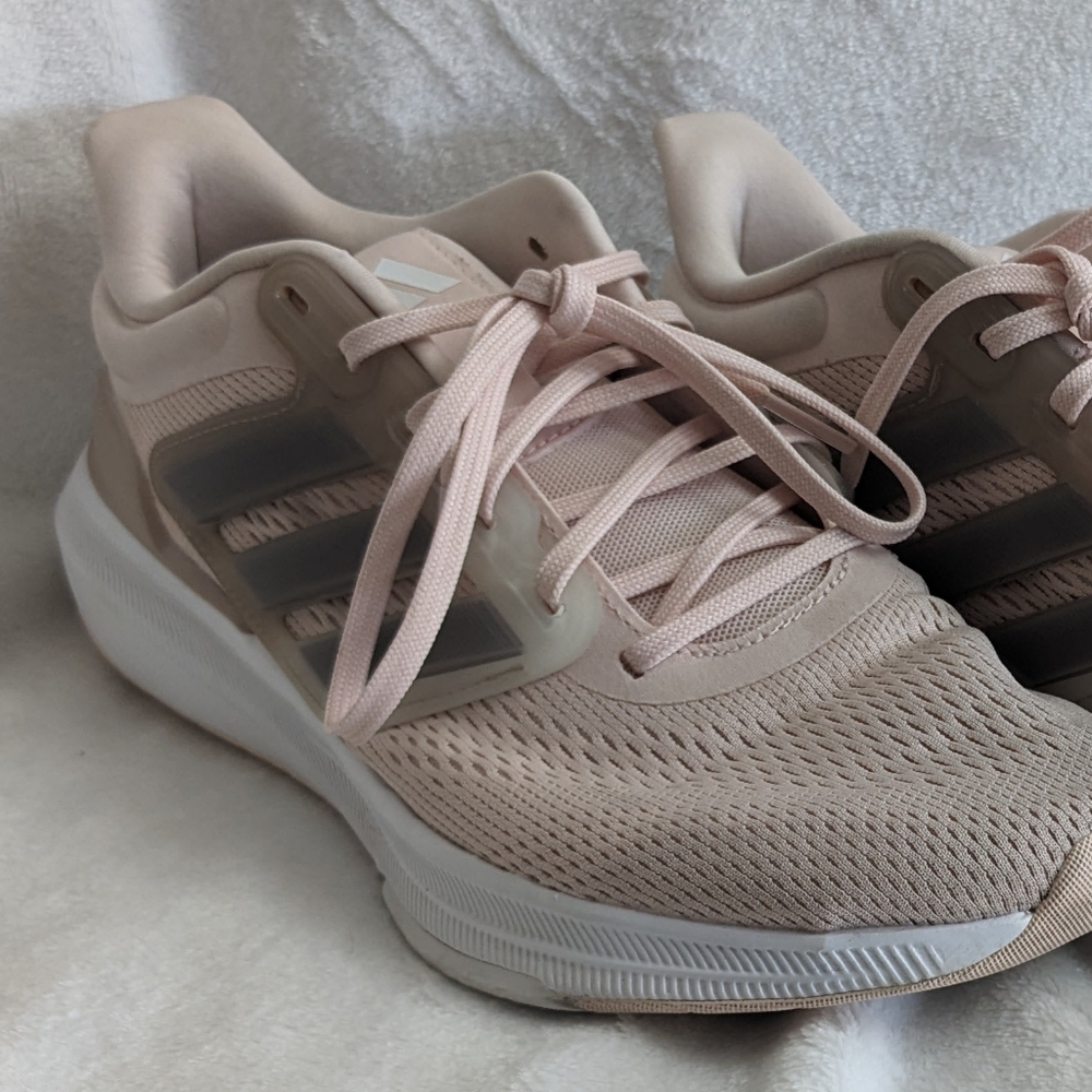 Adidas Ultrabounce Running Shoes HQ3787 Soft Pink